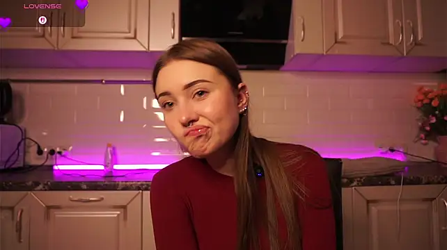 Luvvele_a - Flash boobs
