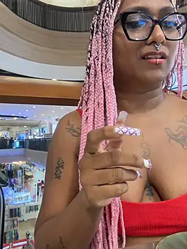 Anvessra - Show Tits