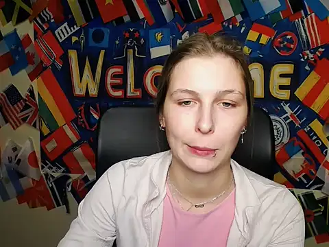 StrangerGi's Live XXX Chat