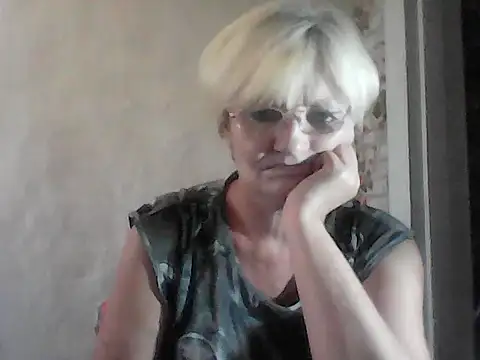 NikaGold455's Live XXX Chat