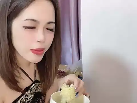 Yannette520 - 假阳具放体内抽插3分钟