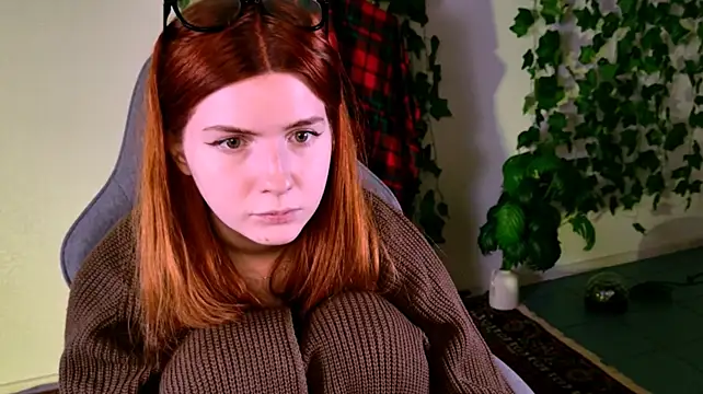 AliceCUNTach's Live XXX Chat