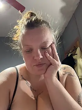Busty-bella1 - Ass flash