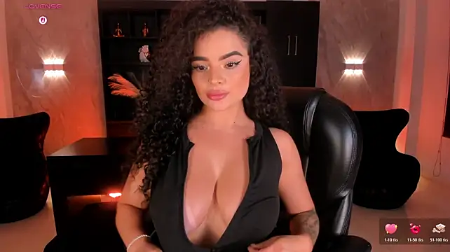 KylieJenkins - Flash boobs