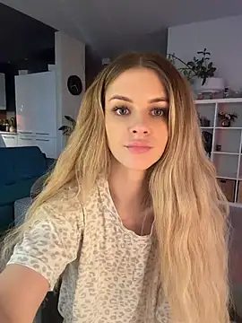 Love_Bri - Make my pussy fucking hot