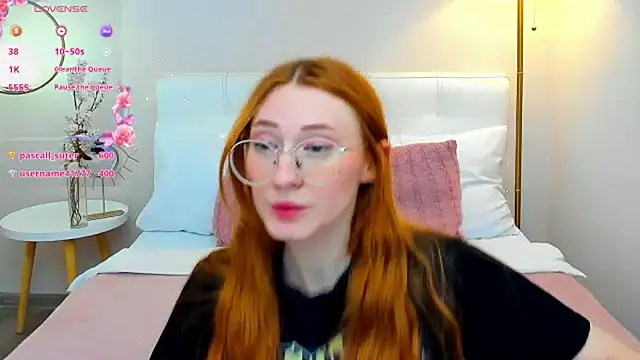 TinaHarp - oiled butt spanks (without panties)