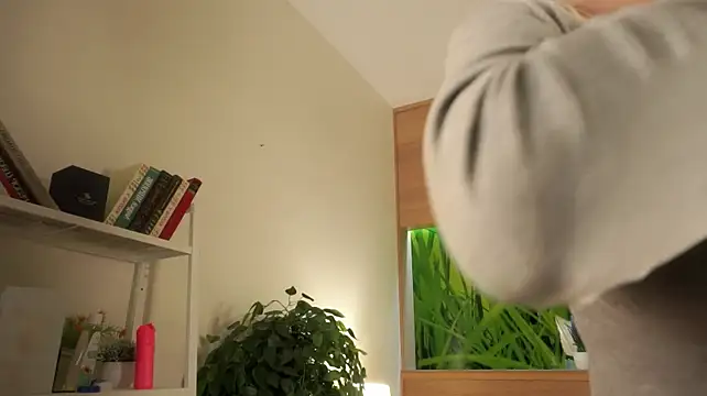 ElinPoston - Make my T‑shirt really wet and transp💦