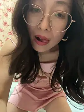 TangTang0530 - 内裤坐脸