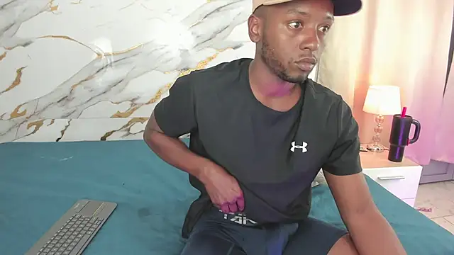 Kaleb_violeta00
