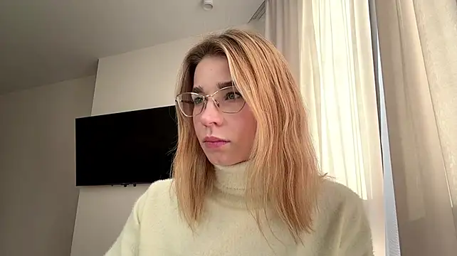 PickmeGirl - I'll dance a little :3