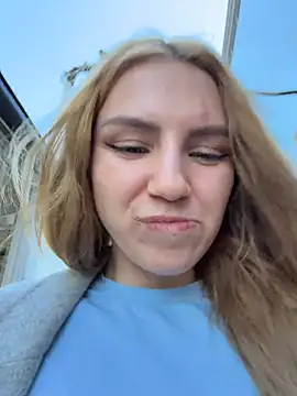 -stray-cat- - grab my tits and press them hard