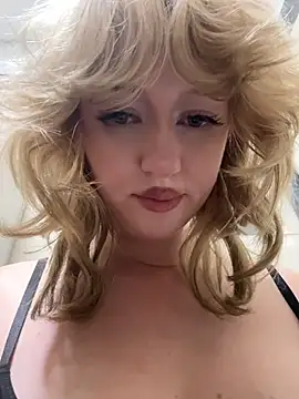 RonnieKiss - Suck tits