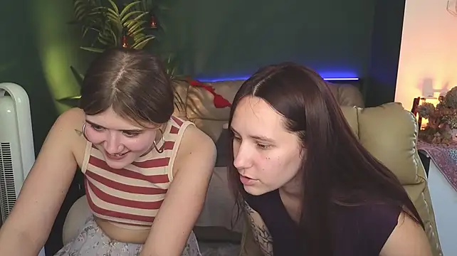 HotCaramellsTV - MASSAGE TITS +:gift:4LT