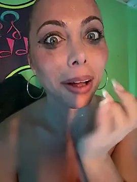 TamaraSavage - Fuck pussy and squirt