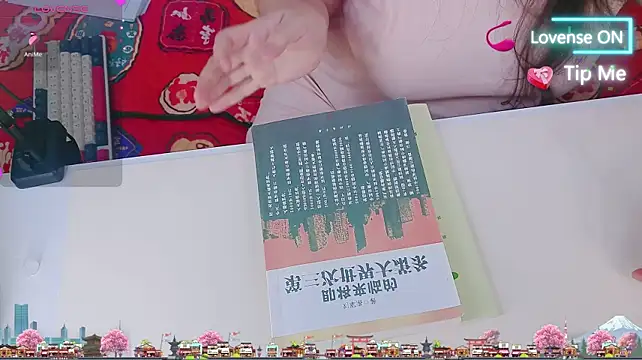 Angel99ecup - 看BB丝袜脚脚小粉插入菊花手指疯狂抽插到菜单下单