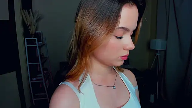 RuthieSaris - Show my tongue