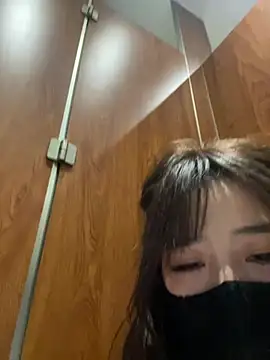 Xiao-mo520 - 美导老师下班兼，咖啡厅偷玩小刺激，超敏感体质容易失控，完成目标指定脱一件5分钟