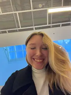 -NaughtyAngel- - RISKY massge boobs in public+AHEGAO