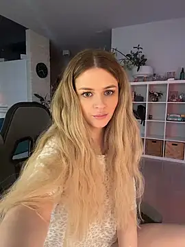 Love_Bri - Make my pussy fucking hot