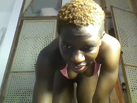 Goldy_petite - twerk