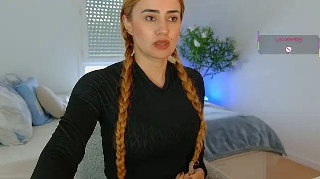 Pennyyy_ - naked and cum