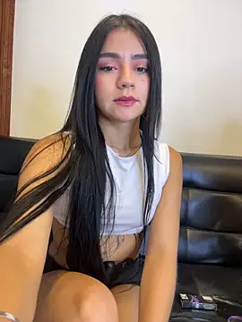 Dakota-fire - Oil or cream on my tits 💧🍒.