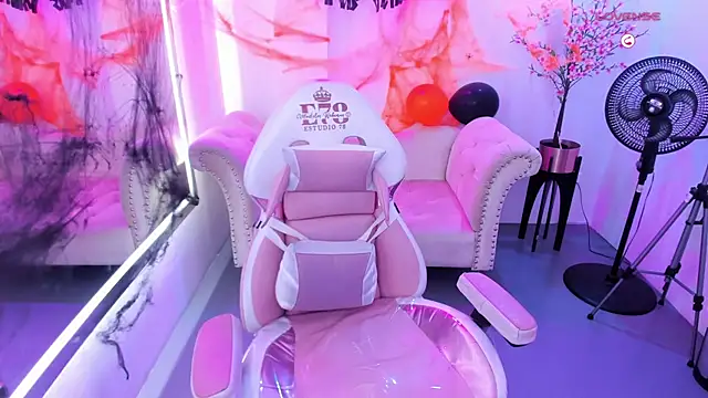 Rebecca_turner - Tits play + bounce