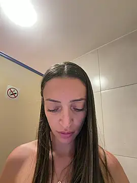 BelleLouiseVp - Shake my ass