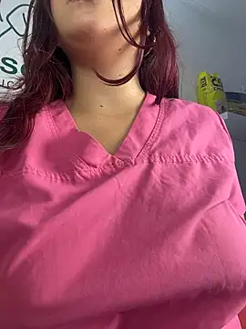 Nahomy_benet - PLAY WITH SALIVA ON UR NIPPLES👅