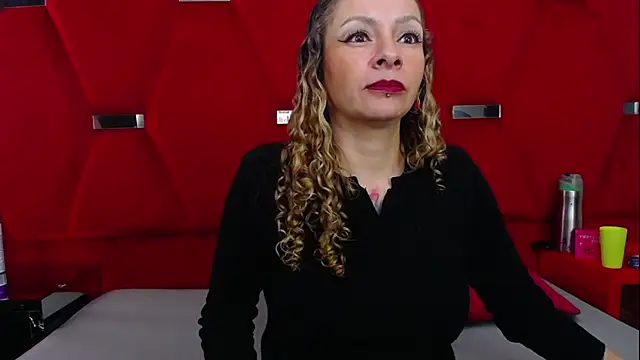 Rochi_Cooper - dildo in pussy 🔥
