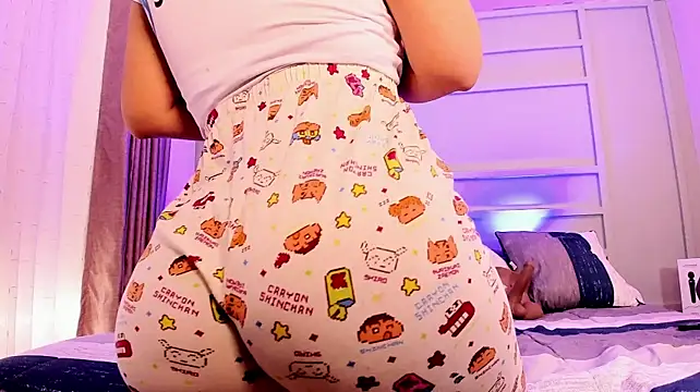 ThaliannaCollins_ - spit on my tits