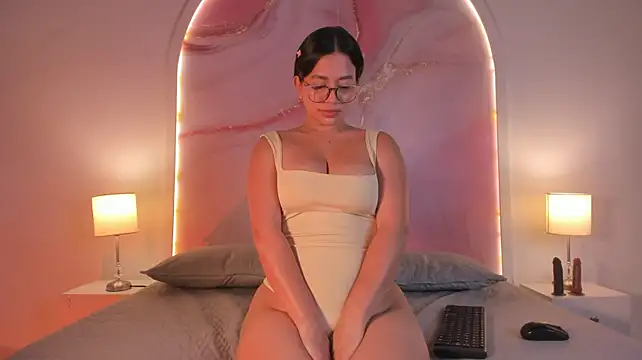 Maria_gil - Foot tease, toes wiggle 👣🥵