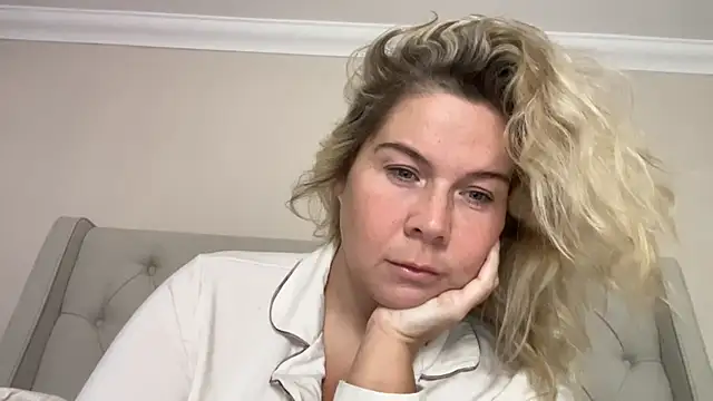 Erincheshire - LT GETS SNAP + SEX TAPE