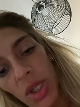 Bellalolahot
