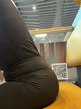 Beautydiamond - Fuck my pussy white fingers hard
