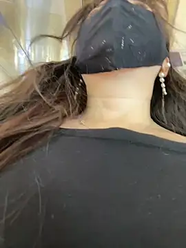 Xiao-mo520 - 美导老师下班兼，咖啡厅偷玩小刺激，超敏感体质容易失控，完成目标指定脱一件5分钟