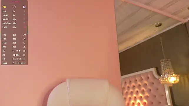 TifanyWolft - Spank my ass x5 🔥😏