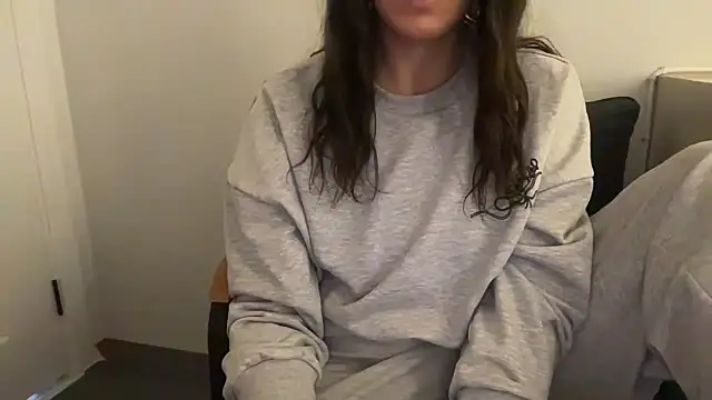 Zeze_2424 - saclarimi uzatmak istyorummm