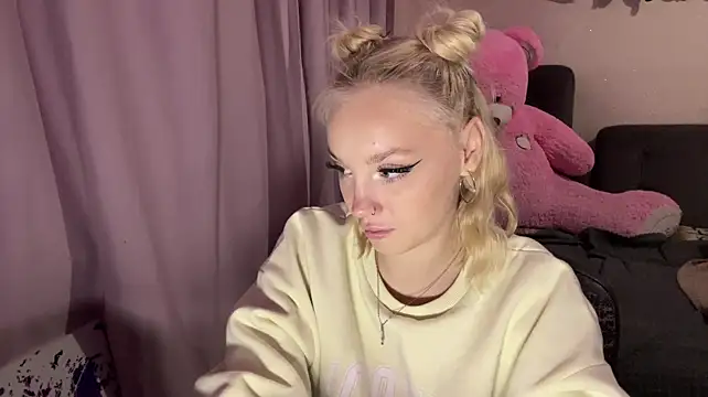 Amirarerrette - cute wink <33