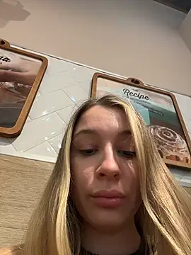 SashaCatt - Masturbation+one finger in pussy🔥
