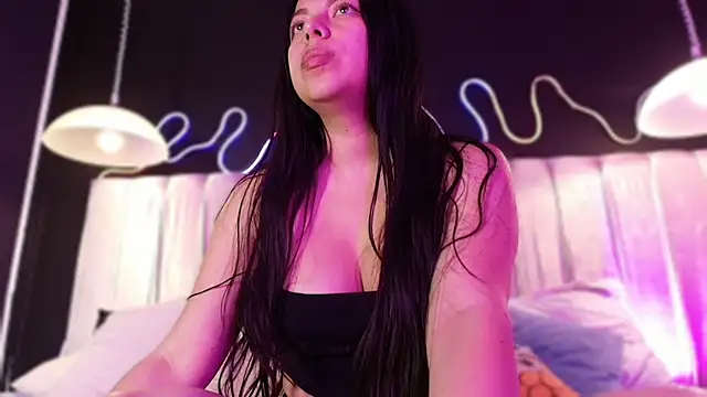 Chloee_Darlin_ - Show tits