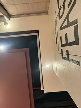 Fire-18 - 逃课学姐为了自己的欲望出卖身体 图书室 搞刺激