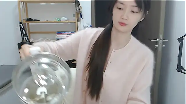 Mimi-cnbaby - ❤想换一个高清直播相机~~~⭐目标达成穿比基尼