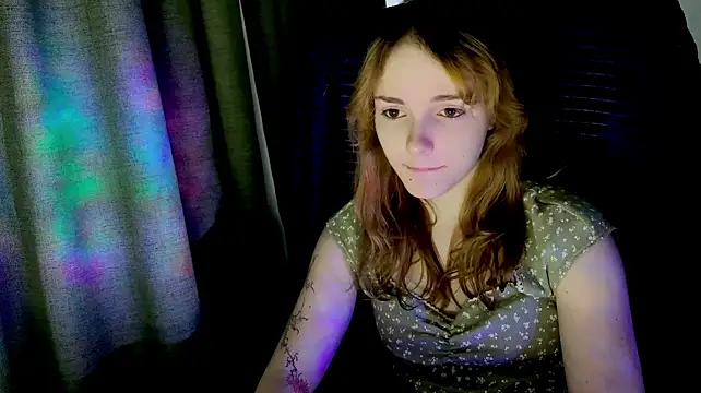 Shycami - Play with my shirt to tease you well