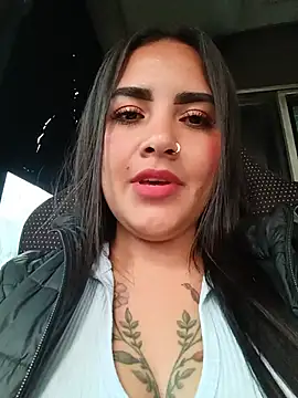 MAYE__13 - I flash my tits at the driver 🥵😈🍒🍒