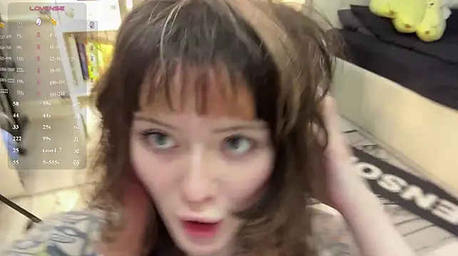ShadowBarbie - finger in pussy