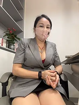 TopAlice566 - 无内后人摇屁股