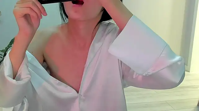 Ailey_chao - show tits
