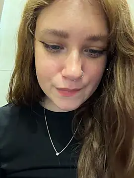Lucy-joy - show boobs in cafe