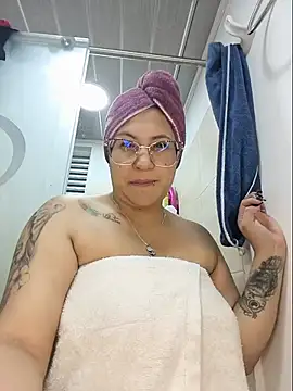 Juli_Dolce - 💕 Ride Dildo & suck nipples💥